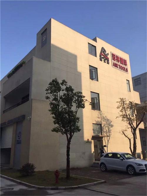 为陈健,主营业务有货物进出口及技术进出口业务,金属制品